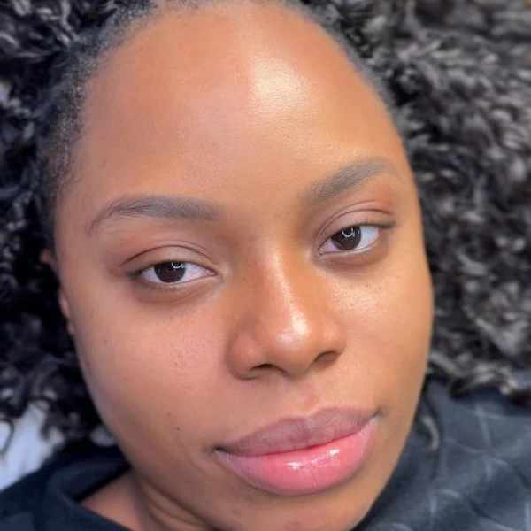 Extension de Cils Classique — Avant